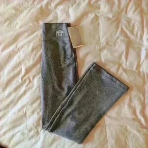 Reebok, Ottawa Senator , leggings, flare  cur, grey, new with tag